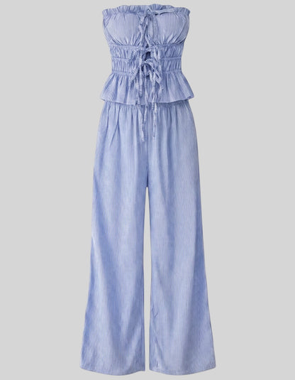 Conjunto Brisa de A F R A A T E L I E R con top palabra de honor fruncido y pantalón ancho de rayas azul y blanco